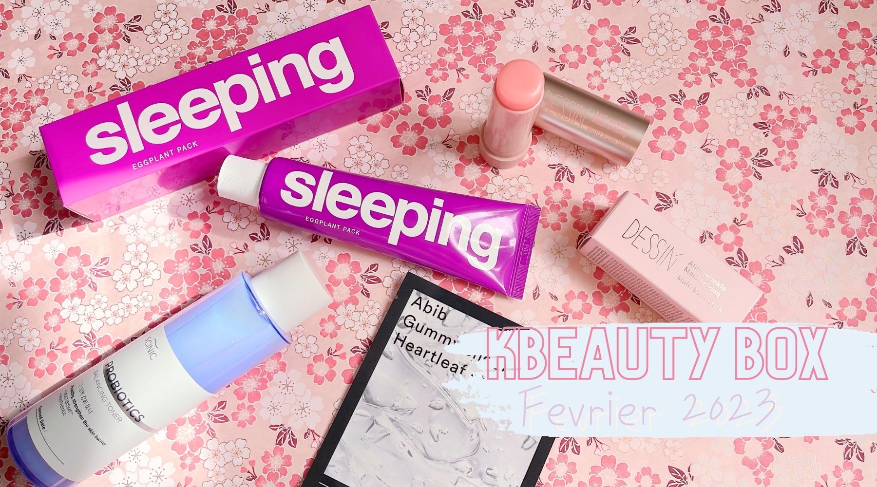 Produits de soin de la K Beauty Box Février 2023 par Ma Petite Corée sur un fond fleuri rose.