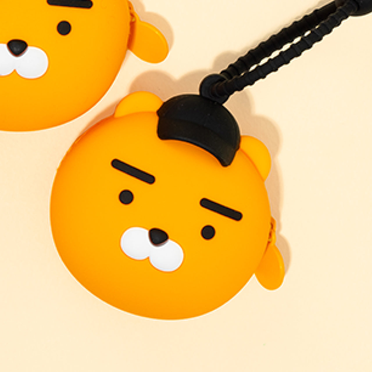 KAKAO FRIENDS - Silicone Pochette Ryan Chapeau(BLACK)