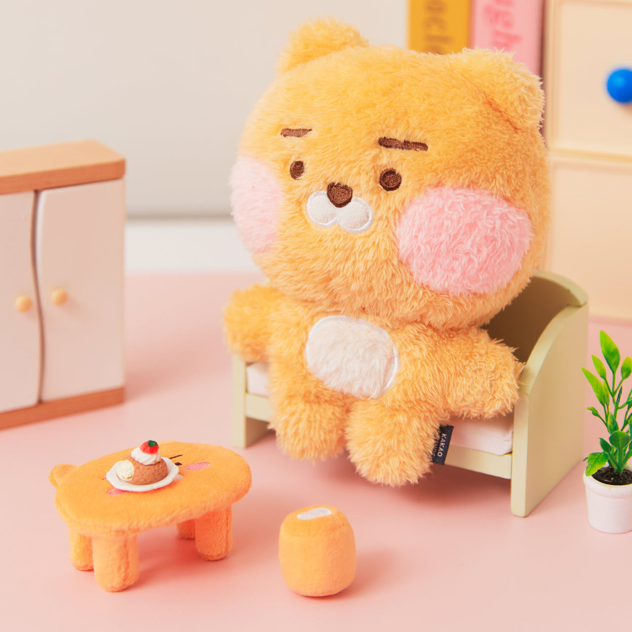 KAKAO FRIENDS - (OOTD) Peluche Ryan &SET