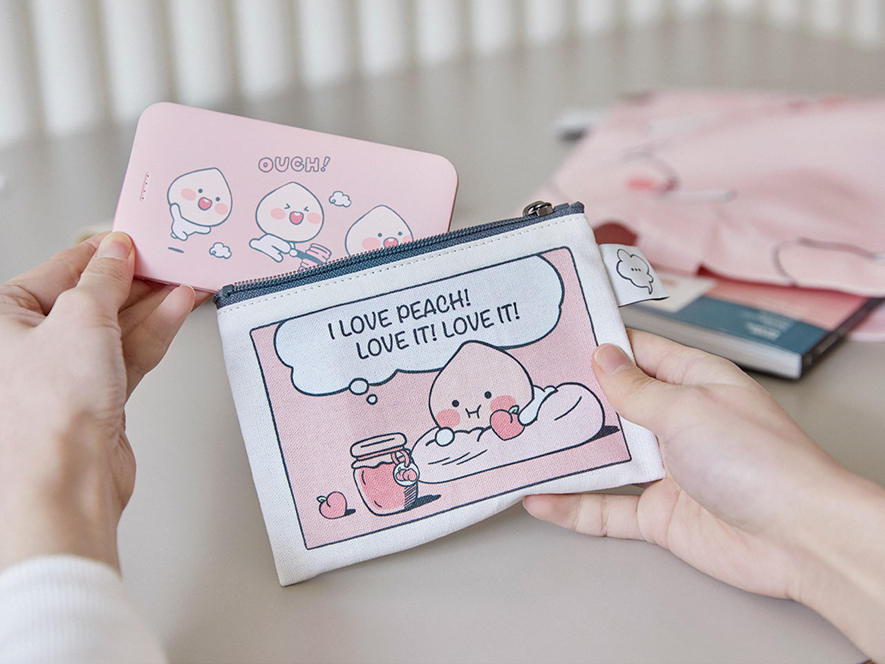 KAKAO FRIENDS - MiniPochette Apeach - Detail 4
