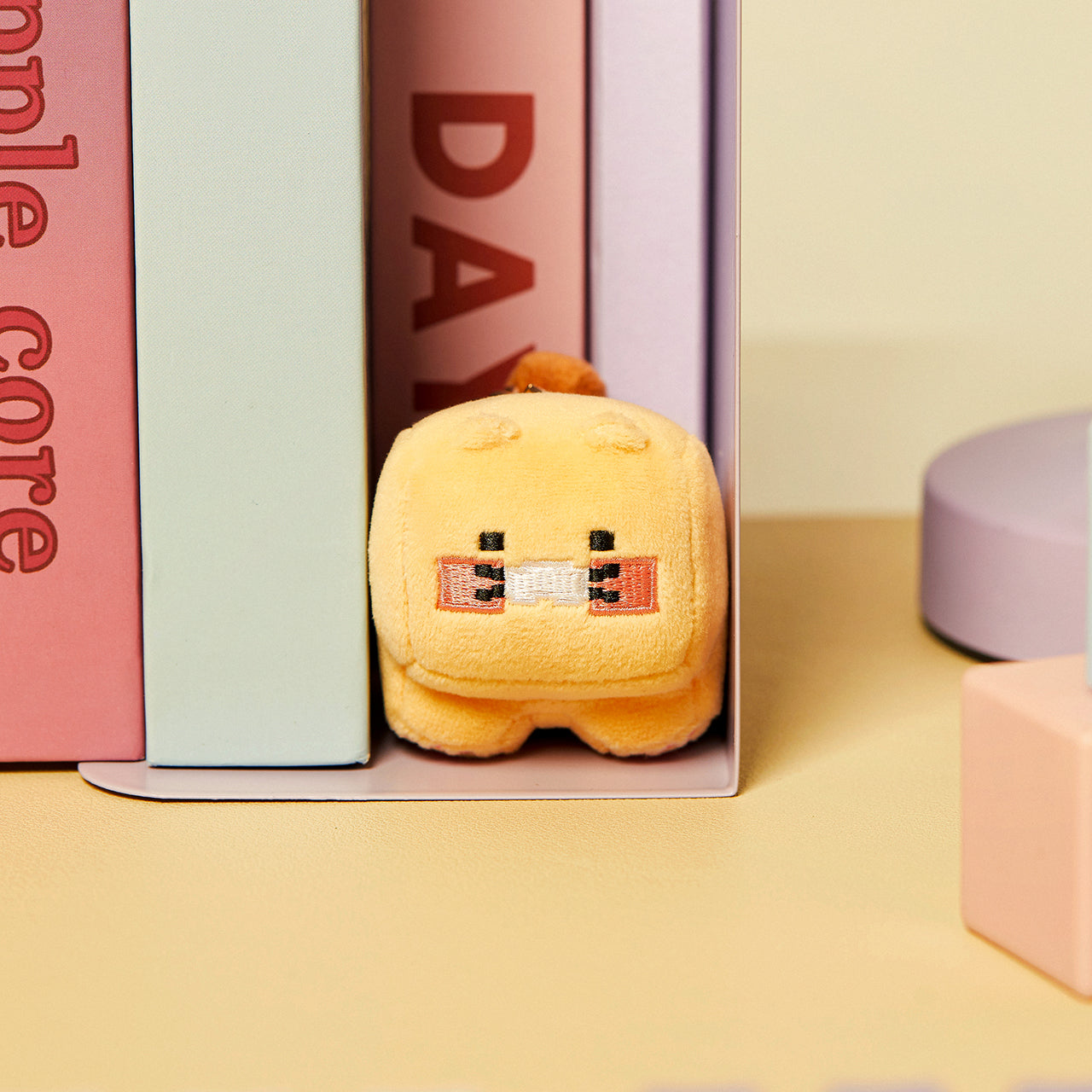 KAKAO FRIENDS - Porte-cles Peluche Chunsik
