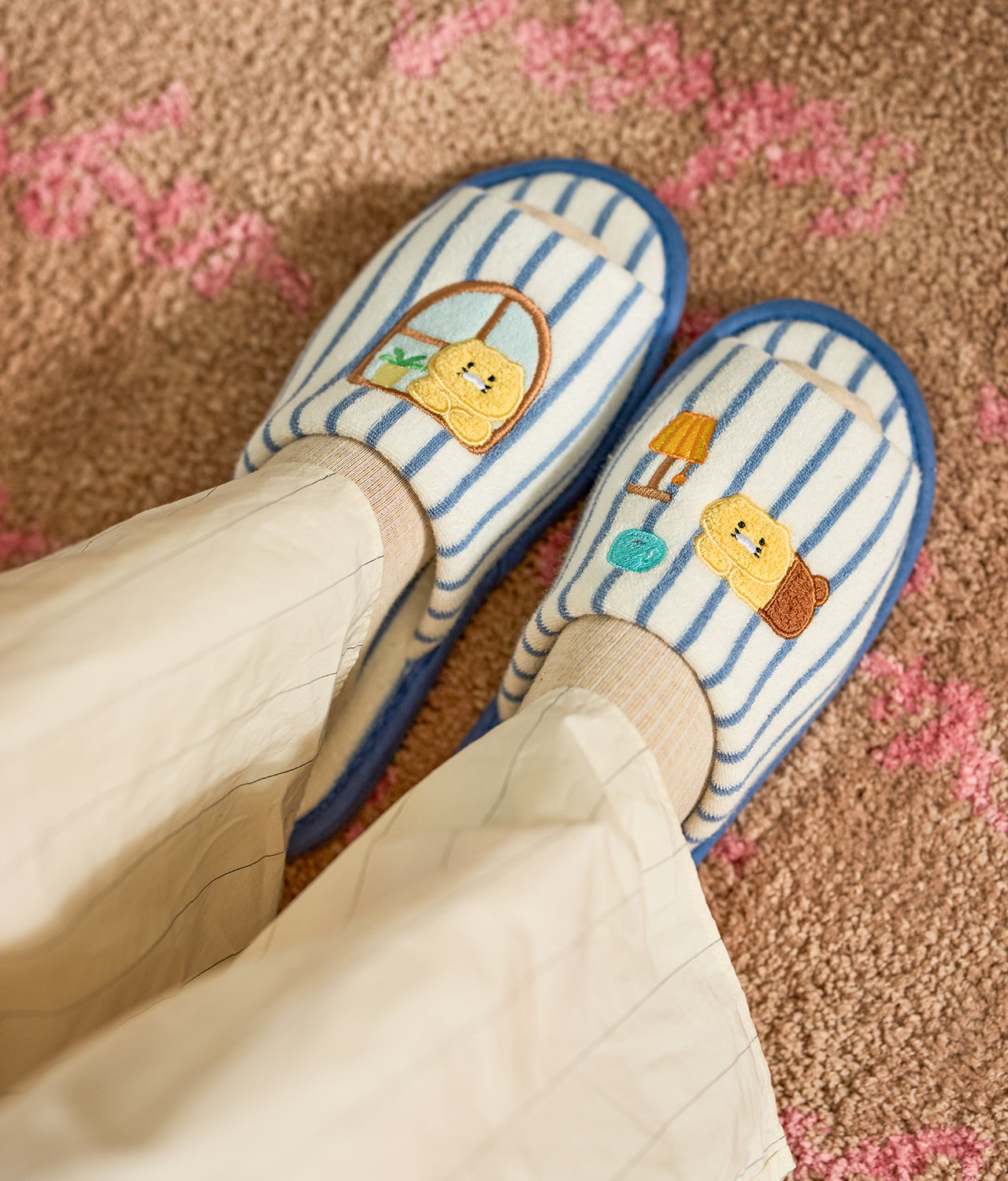 KAKAO FRIENDS - FRIENDAY Pantoufles Chunsik - Detail 6