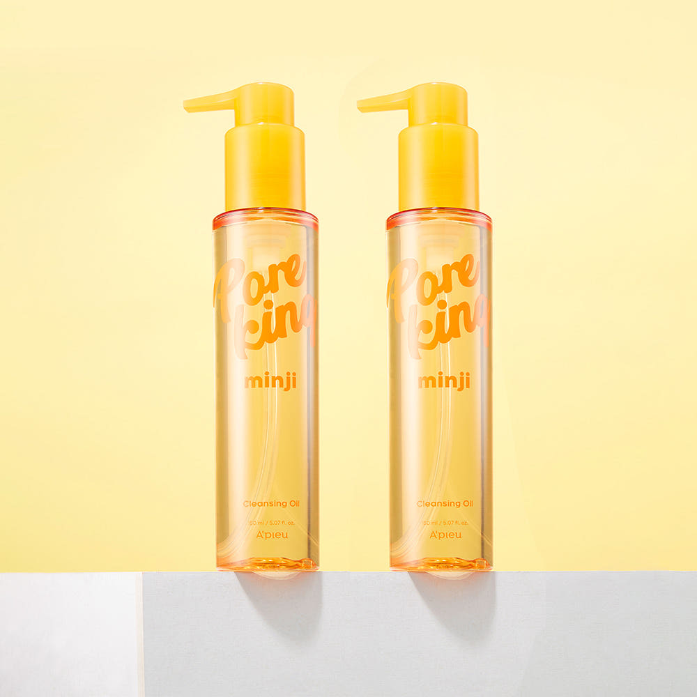 A'PIEU Pore King Minji Cleansing Oil 150ml, flacons jaunes sur fond jaune, contexte beauté démaquillage