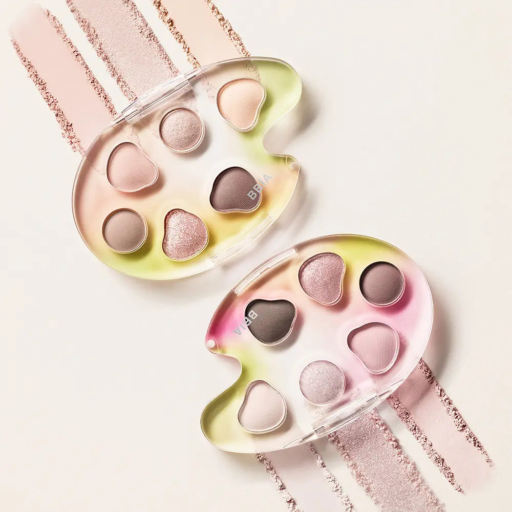 BBIA Last Eye Palette : palette fards yeux BBIA en dégradé rose & doré sur fond clair, en pièces en forme de cœur.