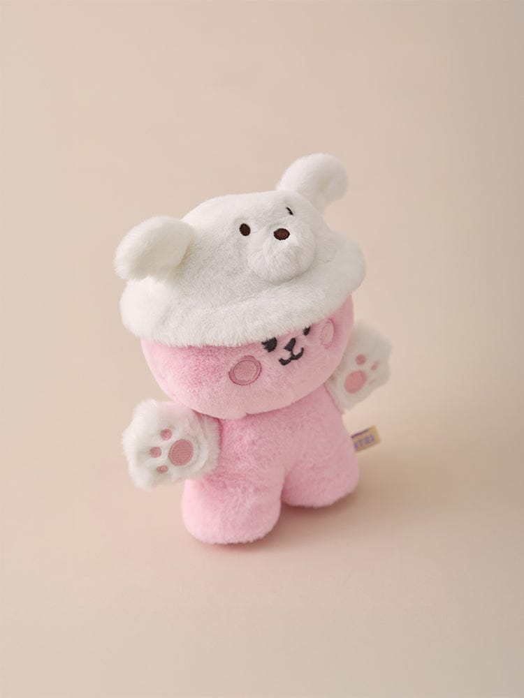 BT21 BABY COSTUME PLUSH CLOSET - MALTESE FLUFFY, peluche bébé Maltesse en tenue rose, sur fond clair, marque BT21