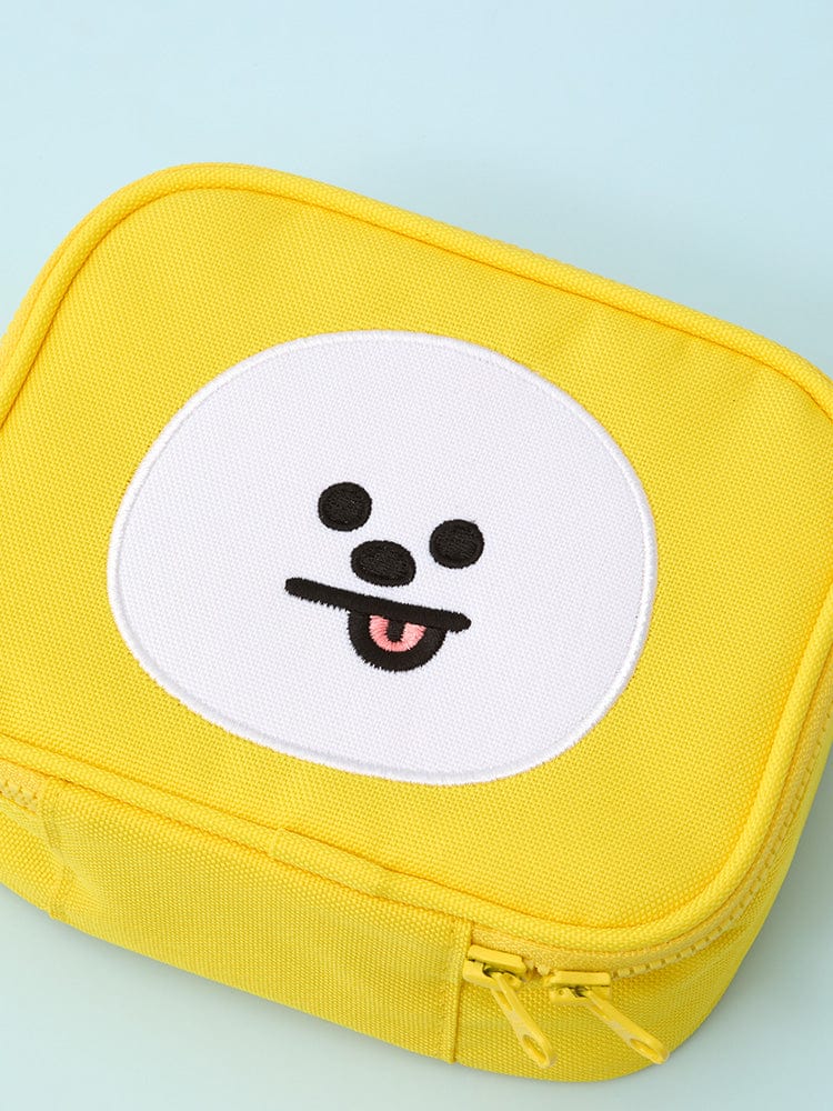 BT21 CHIMMY BASIC MULTI POUCH (S) : pochette jaune à l’effigie de Chimmy, accessoire officiel LINE FRIENDS, gros plan.