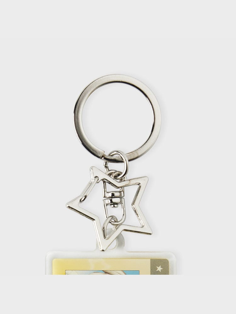 BT21 CHIMMY ID CARD ACRYLIC KEYRING SILVER EDITION porte-clés CHIMMY en acrylique argent, logo étoile, fond clair LINE FRIENDS