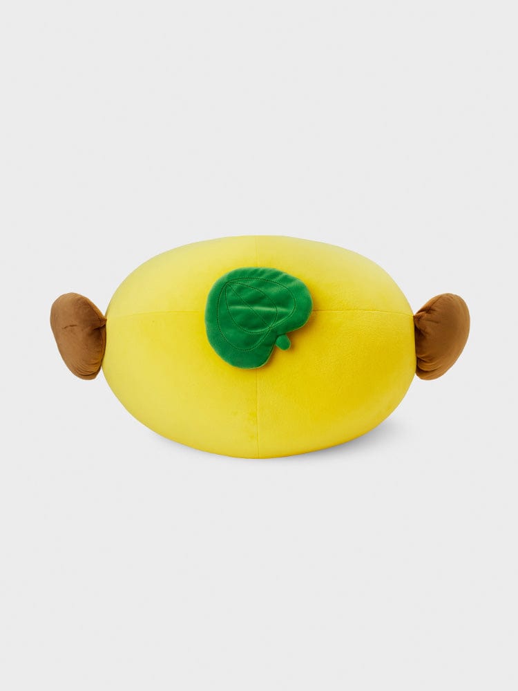 BT21 CHIMMY JUMBO DOLL CHEWY CHEWY CHIMMY : peluche chiot CHIMMY jaune, marque LINE FRIENDS, fond clair