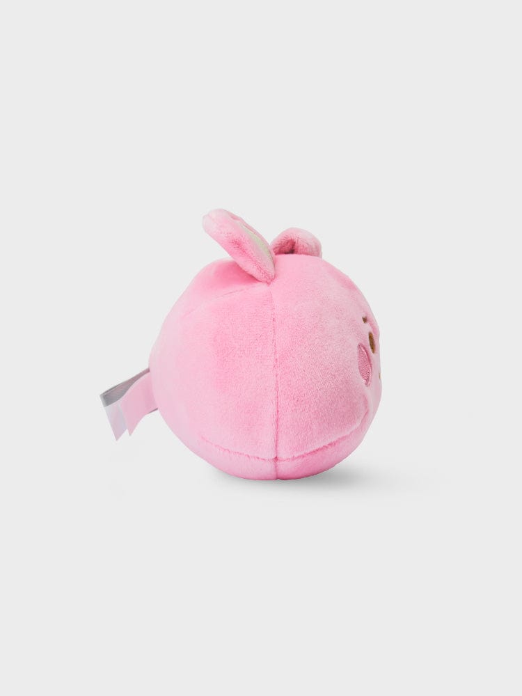 BT21 COOKY BABY MOCHI FACE CUSHION (S) de LINE FRIENDS : coussin rose mochi kawaii, lapin musclé COOKY, sur fond clair.