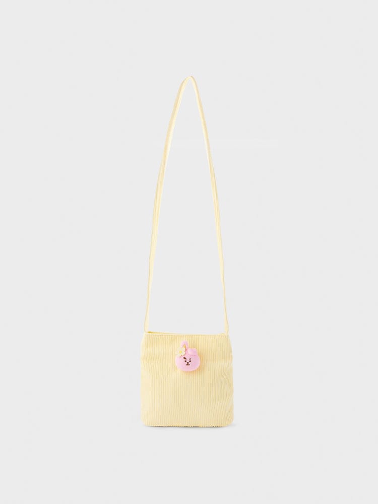BT21 COOKY MINI CORDUROY CROSSBODY BAG SPRING DAYS, sac bandoulière LINE FRIENDS avec lapin COOKY, fond clair.