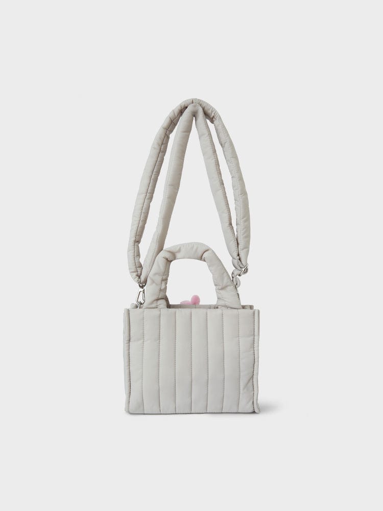 BT21 COOKY QUILTED BAG WITH FACE PLUSH BADGE WINTER EDITION, sac matelassé gris LINE FRIENDS avec badge plush