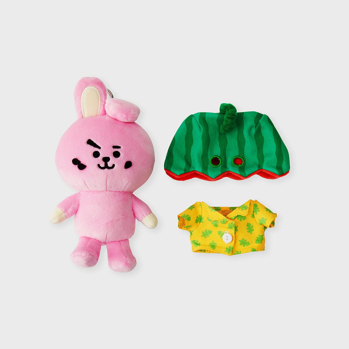 BT21 COOKY SUMMER LANE BODY BAG CHARM, porte-clés COOKY LINE FRIENDS avec tenue d’été, sur fond clair.