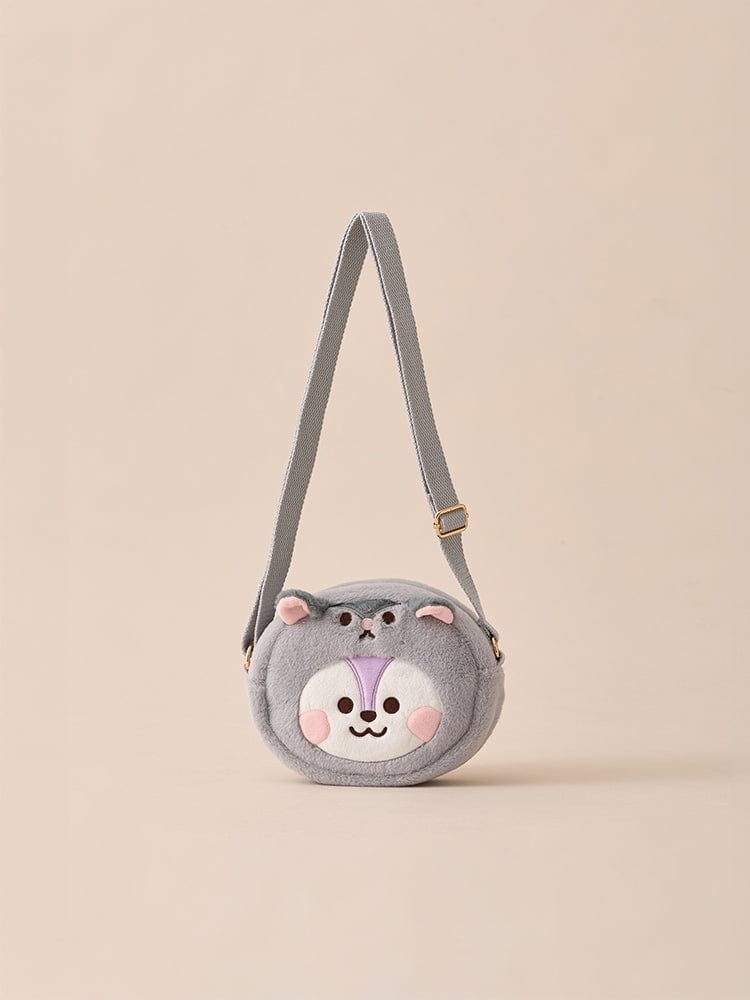 BT21 MANG BABY CROSSBODY BAG FLUFFY de LINE FRIENDS, pochette bébé grise à bandoulière avec poney danseur masqué, fond beige