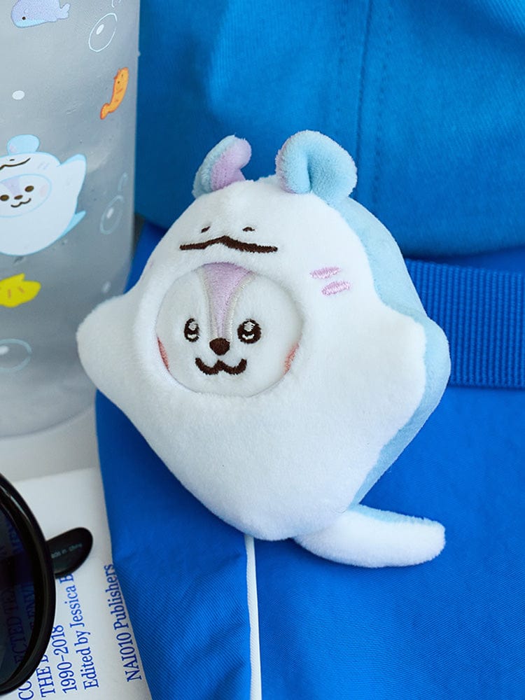 BT21 MANG BABY MINI DOLL OCEAN FRIENDS : peluche MANG poney masqué bleu, packaging BT21 sur fond marin, officielle