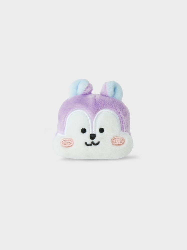 BT21 MANG QUILTED BAG WITH FACE PLUSH BADGE WINTER EDITION : peluche MANG de LINE FRIENDS en style hivernal, sur fond clair.