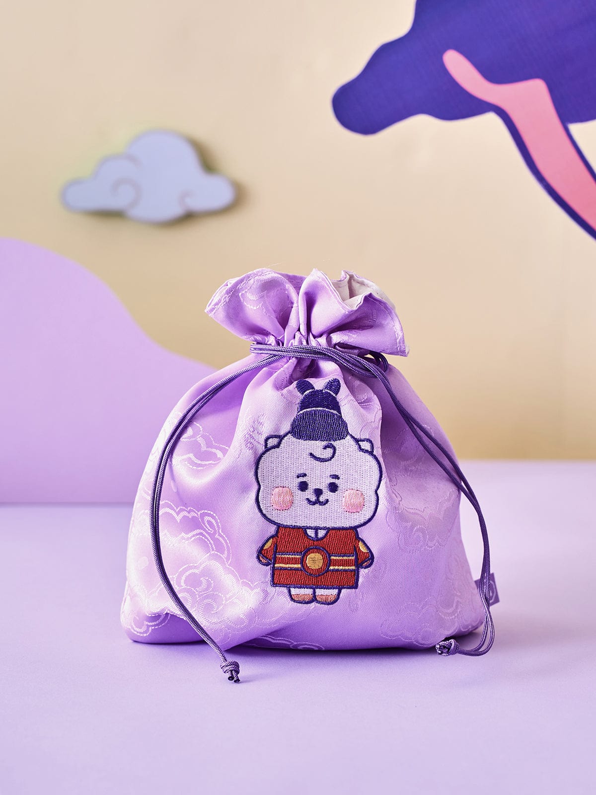 BT21 RJ BABY GOOD LUCK POUCH K-EDITION ver.2, pochette bébé LINE FRIENDS en satin violet avec alpaga RJ, sac tirage