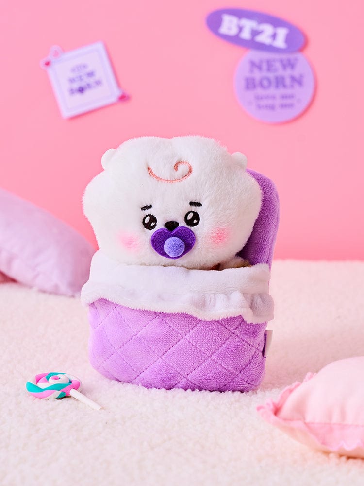 BT21 RJ NEWBORN BABY PLUSH LINE FRIENDS : peluche alpaga RJ nouveau-né, décor bébé sur fond rose pastel