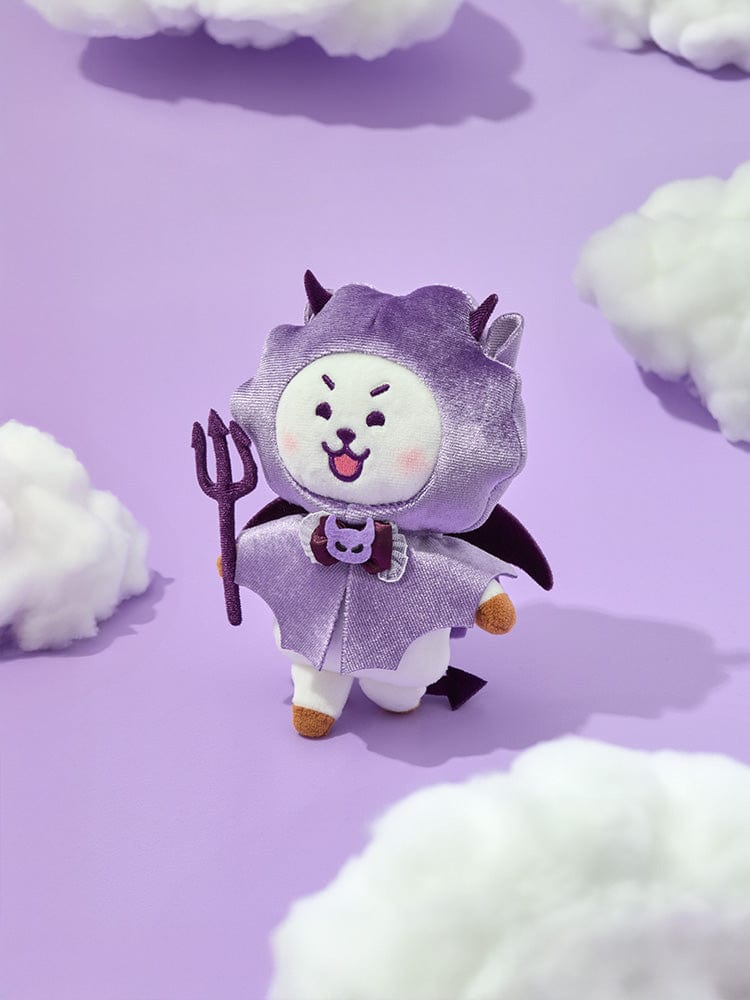 BT21 RJ VILLAIN PLUSH ANGEL & VILLAIN peluche RJ LINE FRIENDS, alpaga violet sur décor nuages pastel violets et blancs