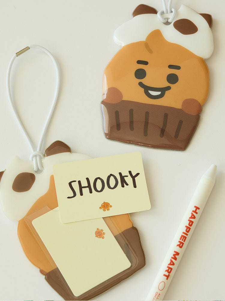 BT21 SHOOKY BABY PVC NAME TAG BAKERY SHOP, tag prénom SHOOKY en forme de petit biscuit, sur fond blanc, officiel LINE FRIENDS