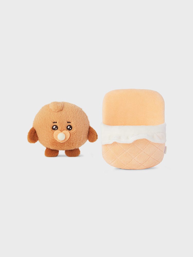 BT21 SHOOKY NEWBORN BABY PLUSH peluche officielle LINE, bébé biscuit malicieux Suga de BTS sur fond clair.