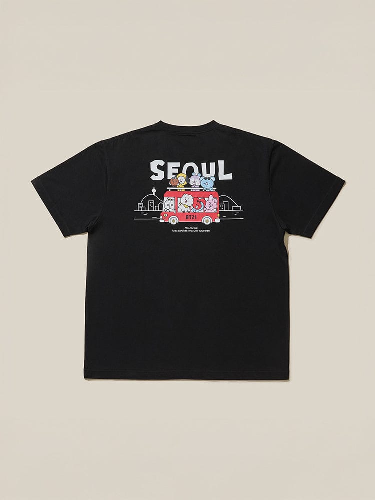 BT21 SHORT SLEEVE T-SHIRT BLACK SEOUL EDITION : t-shirt noir officiel LINE FRIENDS, texte SEOUl et illustration ville.