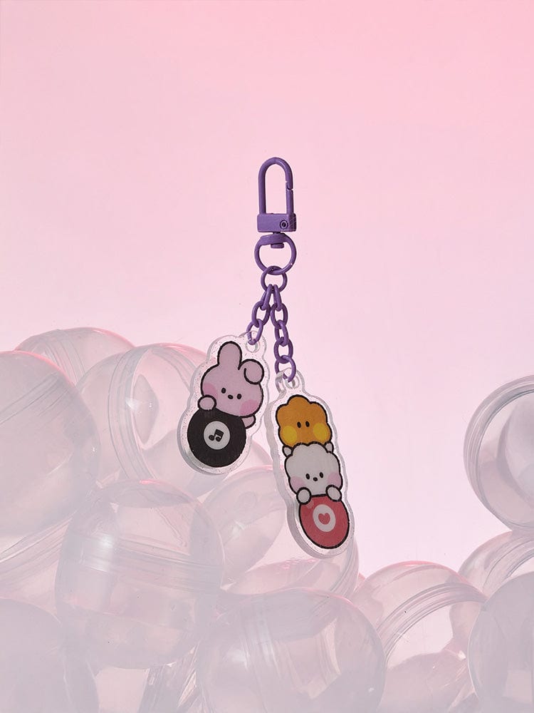 BT21 minini ACRYLIC KEYRING LUCKY GATCHA - B, porte-clés acrylique LINE FRIENDS sur fond rose, en mode visuel produit