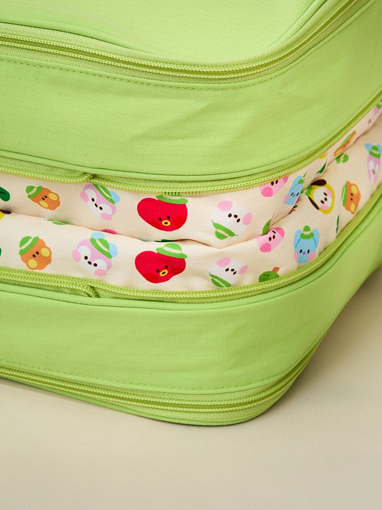 BT21 minini TRAVEL POUCH EXPLORER de LINE FRIENDS, pochette verte avec imprimé personnages BT21 façon BT21.