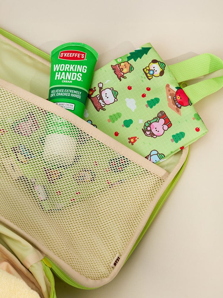 BT21 minini TRAVEL POUCH EXPLORER, pochette de voyage LINE FRIENDS illustrée, personnages BT21, dans un kit vert