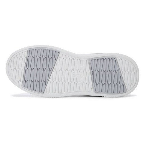 BTS x The Planet Shoes Grey (HSBTS011-199) : semelle grise sur fond blanc, vue arrière de chaussures BTS x The Planet.