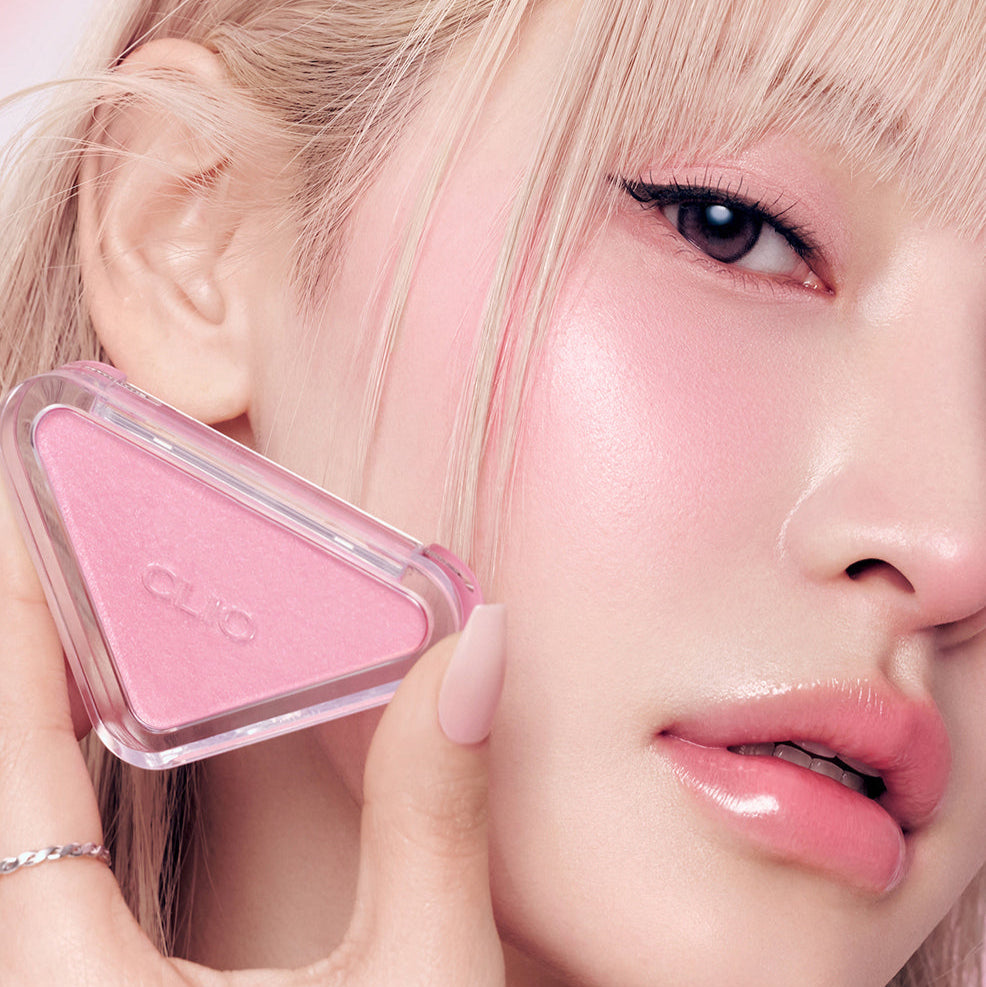 CLIO  Essential Blush Tab