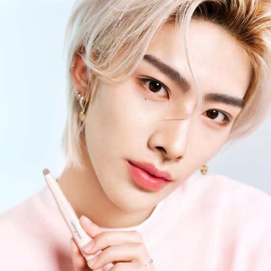 COLORGRAM Re-forming Contour Stick disponible sur Ma petite Coree, ton Eshop 100% K-beauty en direct de Seoul