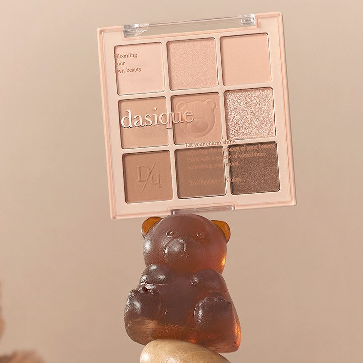 DASIQUE Shadow Palette #28 #29 (My Bear Collection) disponible sur Ma petite Coree, ton Eshop 100% K-beauty en direct de Seoul