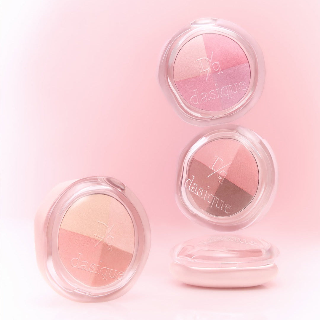 Palette de fards à paupières DASIQUE Multi Quad Shadow avec nuances de rose et beige élégantes sur fond rose.