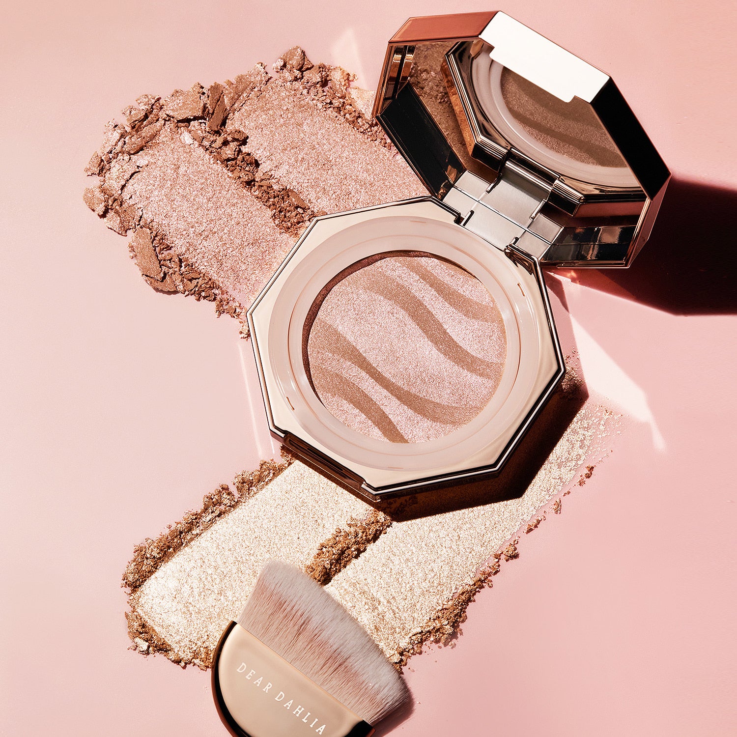 DEAR DAHLIA Blooming Edition Endless Glow Illuminator disponible sur Ma petite Coree, ton Eshop 100% K-beauty en direct de Seoul