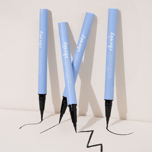 DEAR MAY California Cherry Pen Eyeliner disponible sur Ma petite Coree, ton Eshop 100% K-beauty en direct de Seoul