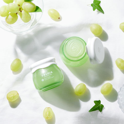 FRUDIA Green Grape Pore Control Cream 55g disponible sur Ma petite Coree, ton Eshop 100% K-beauty en direct de Seoul