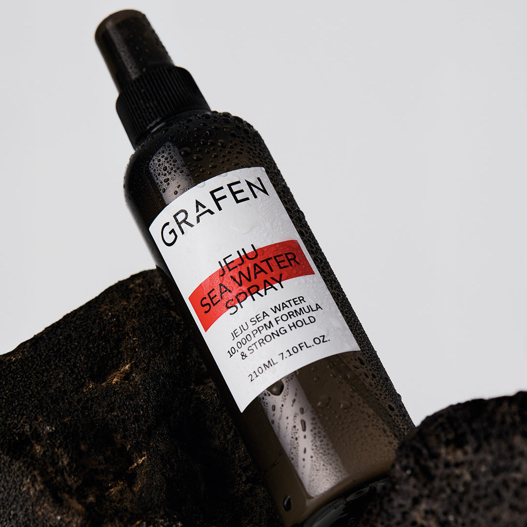GRAFEN Jeju Sea Water Spray 210ml : flacon noir avec spray, étiquette Jeju Sea Water sur fond clair.