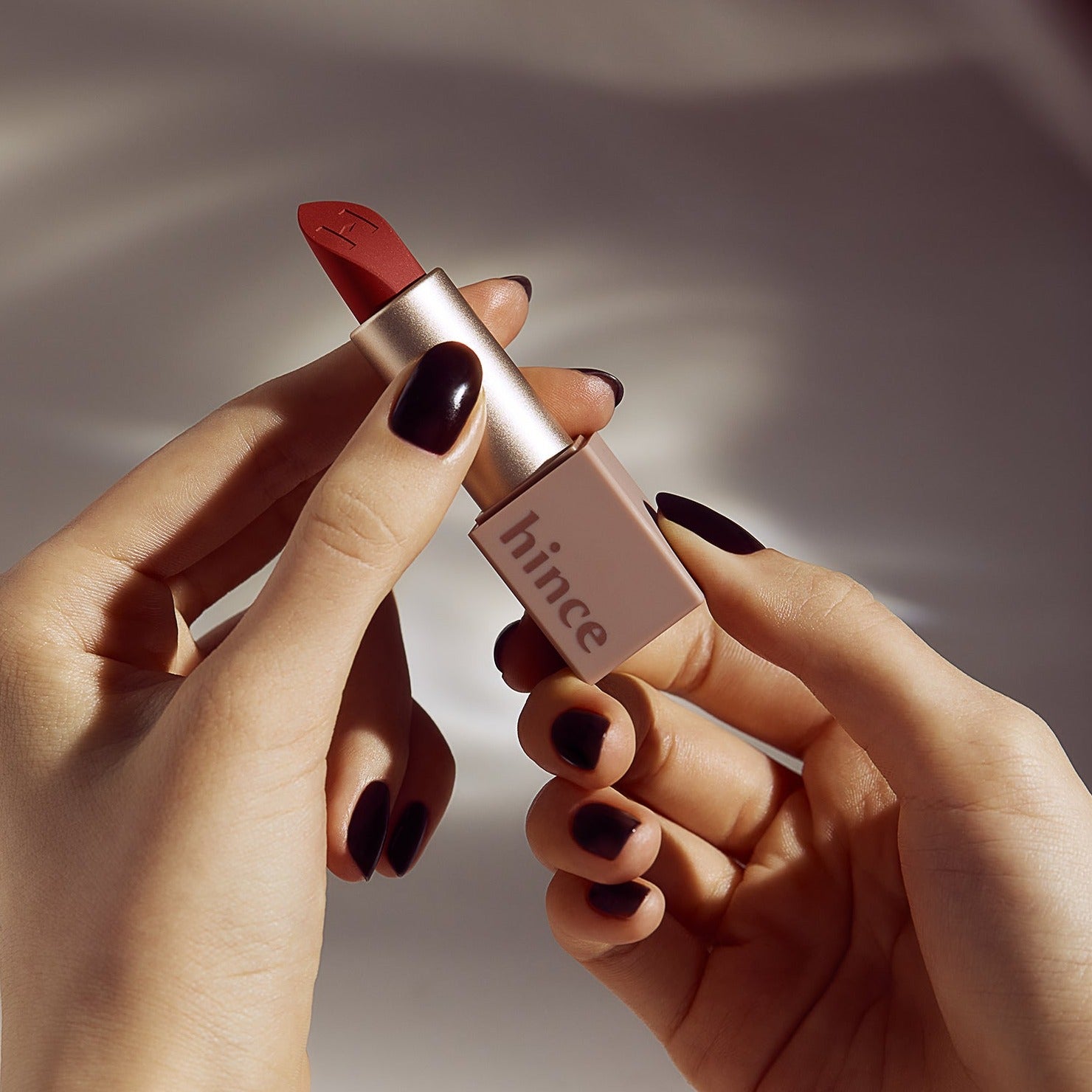 HINCE Mood Enhancer Matte disponible sur Ma petite Coree, ton Eshop 100% K-beauty en direct de Seoul