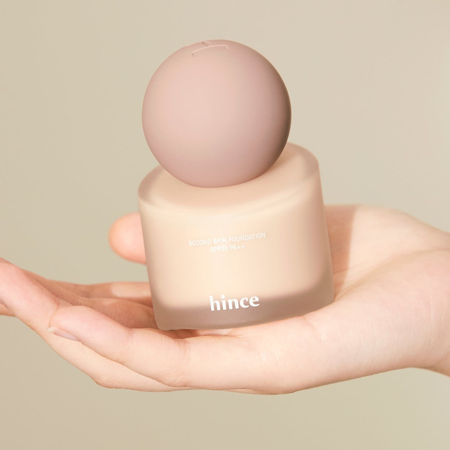 HINCE Second Skin Foundation disponible sur Ma petite Coree, ton Eshop 100% K-beauty en direct de Seoul