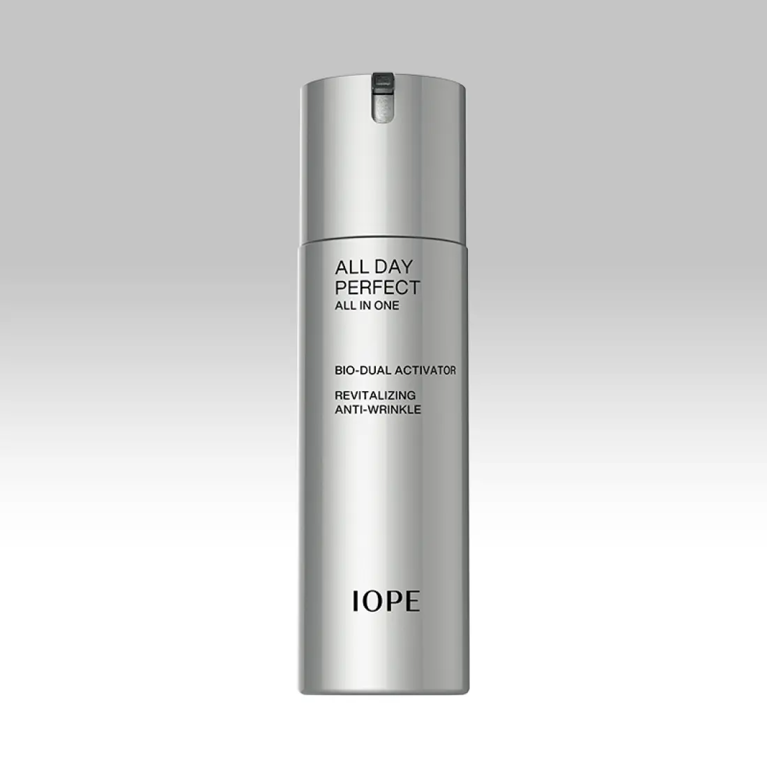 IOPE Men All Day Perfect All In One 120ml de IOPE, flacon argent sur fond clair, produit soins visage homme