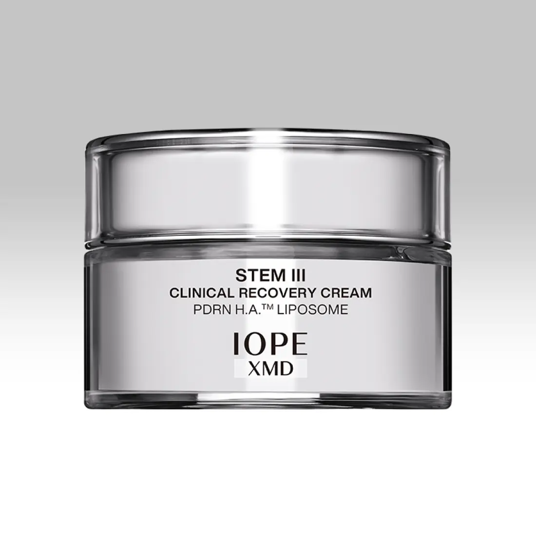 Crème IOPE XMD Stem3 Clinical Recovery Cream 50ml, produit de soin cosmétique en pot, vue de face sur fond gris.