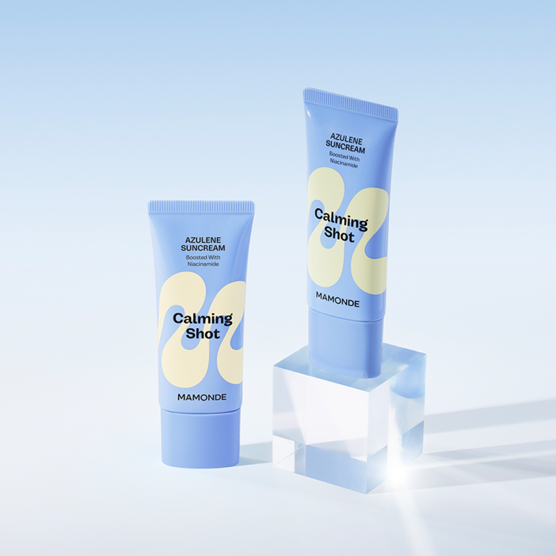 MAMONDE Calming Shot Azulene Sun Cream SPF50+PA++++ 35ml disponible sur Ma petite Coree, ton Eshop 100% K-beauty en direct de Seoul