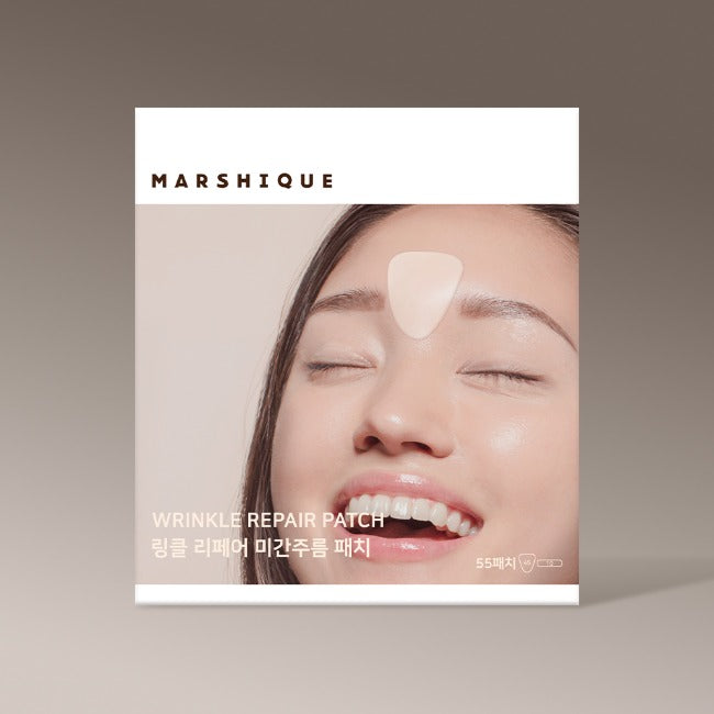 MARSHIQUE Wrinkle Repair Glabellar Wrinkle Patch, patch anti-rides sur front entre les sourcils, visuel produit sur fond beige.