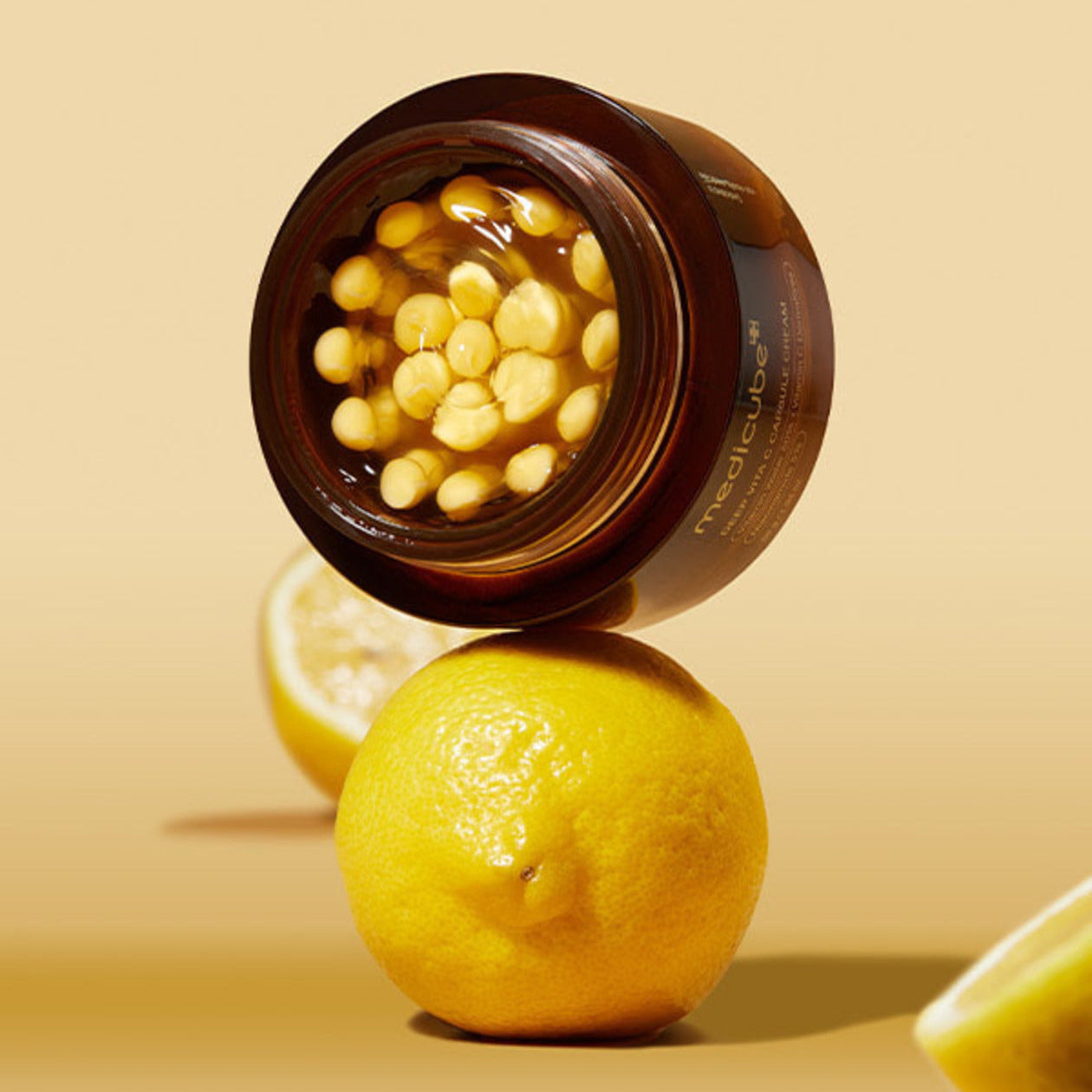 MEDICUBE Deep Vita C Capsule Cream 55g