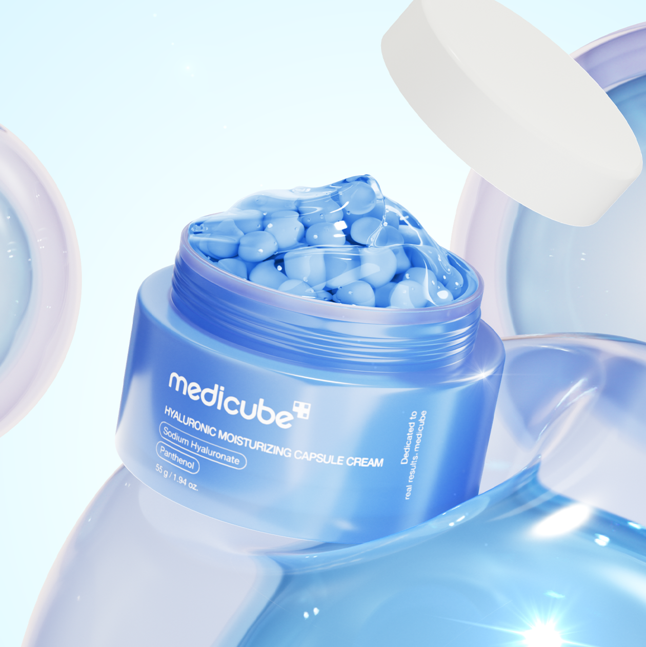 MEDICUBE Hyaluronic Moisturizing Capsule Cream 55g de Medicube, pot bleu et capsules d’hydratation, visuel skincare