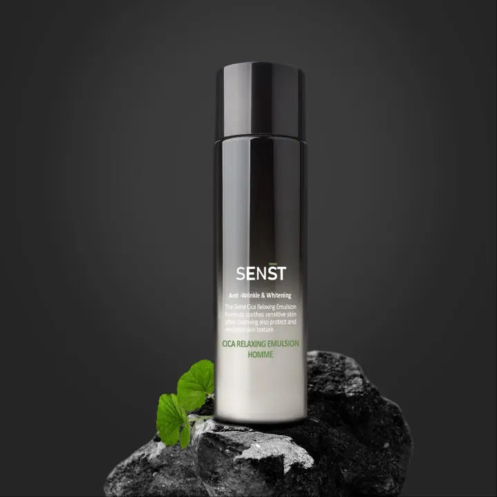 MEDIFLOWER Senst Cica Relaxing Homme Emulsion 200ml, flacon sur pierre noire, ambiance spa, marque MEDIFLOWER en visuel