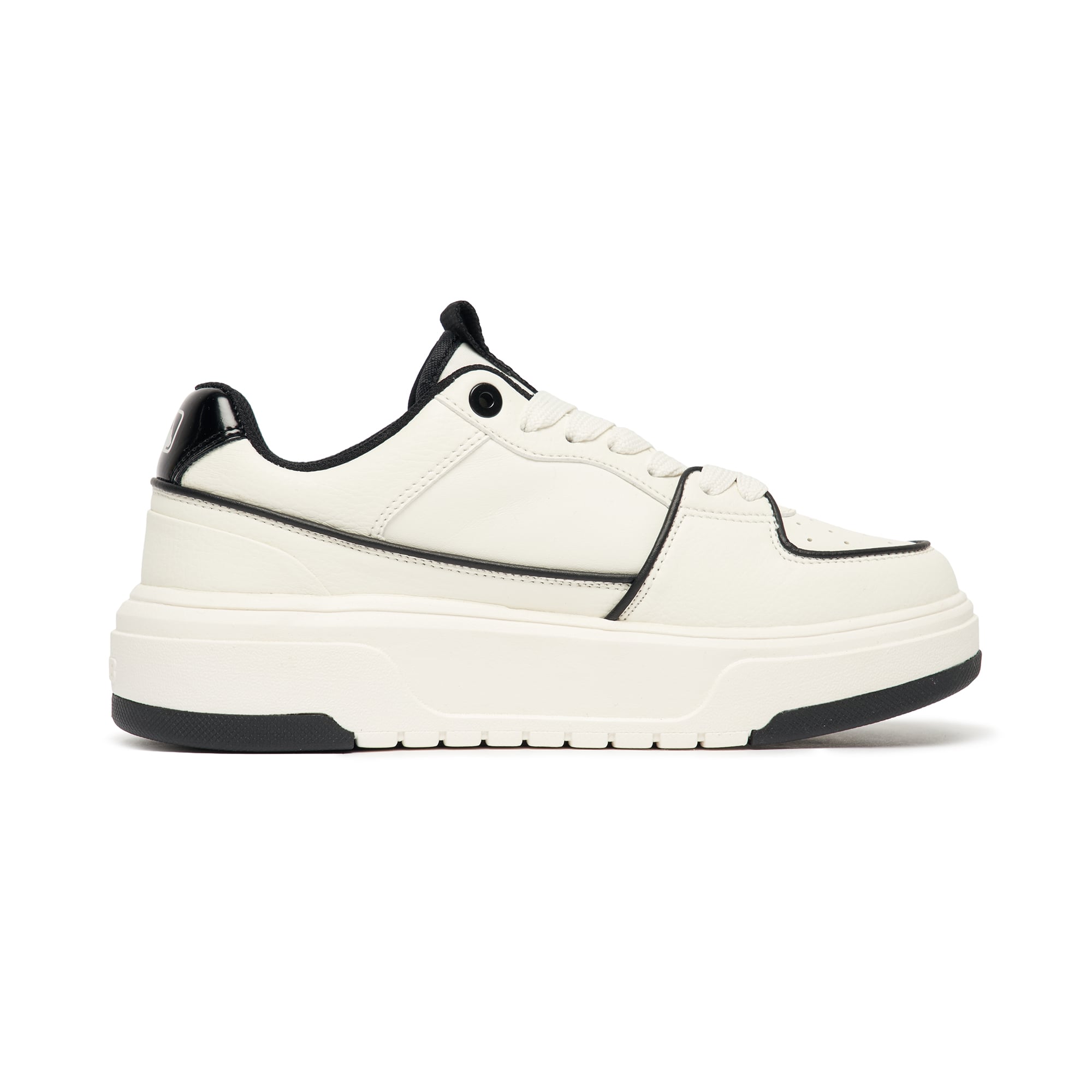 MLB Chunky Liner New York Yankees WHITE, sneaker blanche à semelle chunky, vue latérale sur fond blanc, Yankees.