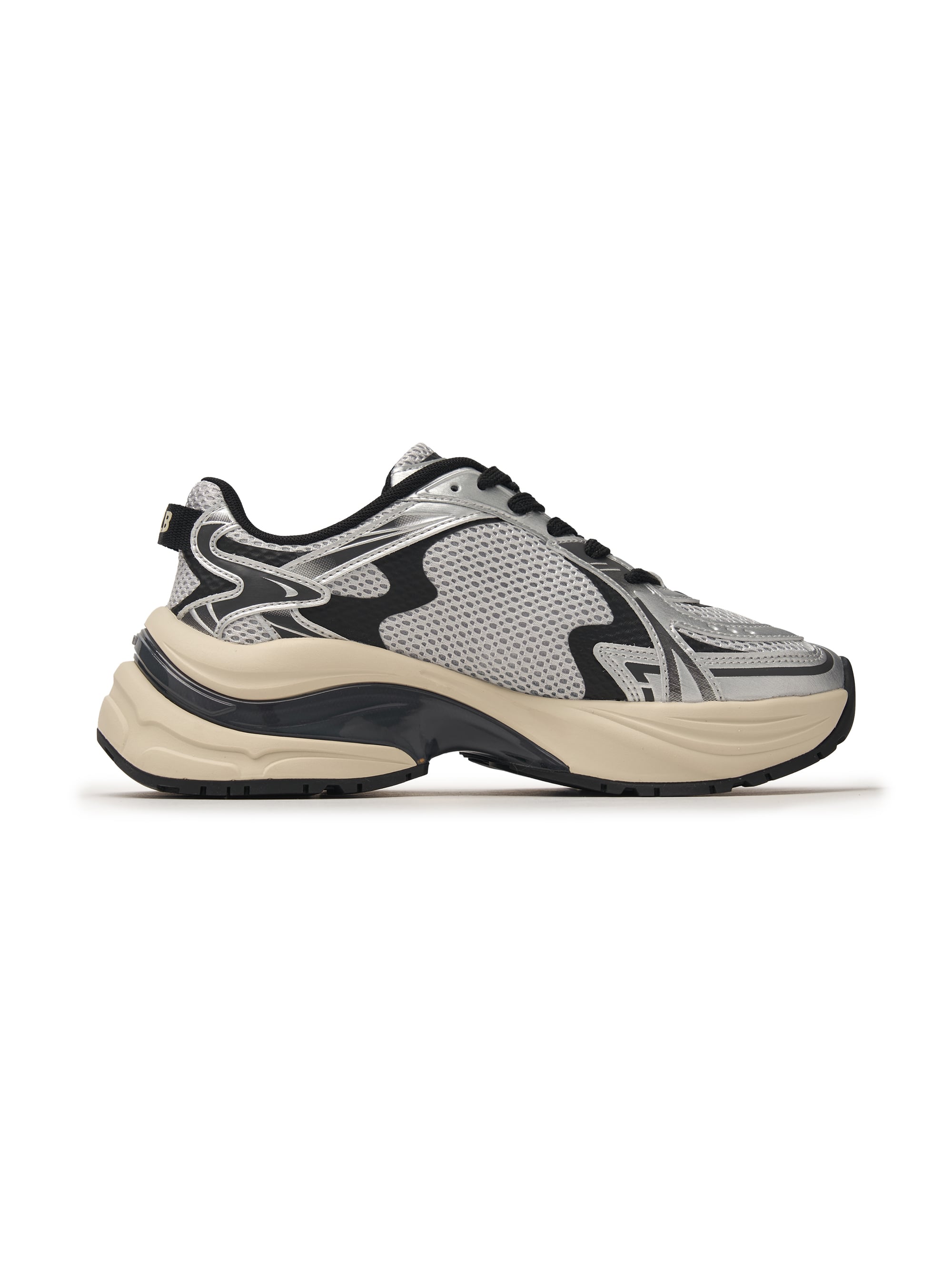 MLB Curve Runner New York Yankees SILVER : sneaker argentée de la marque MLB, profil latéral sur fond blanc.