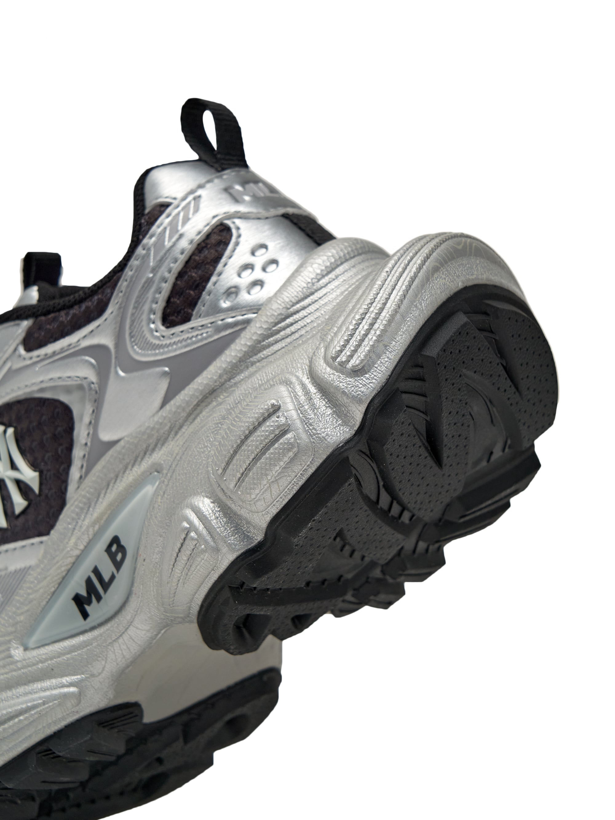 MLB Winner Chunky SV New York Yankees SILVER, chaussures MLB argentées, gros plan semelle, style chunky New York Yankees