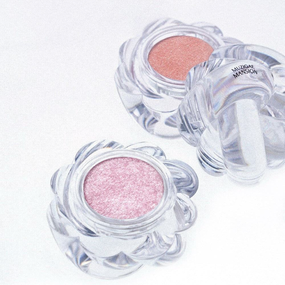 MUZIGAE MANSION One & Only Shadows 2g, ombre à paupières rose dans pots argentés sur fond clair